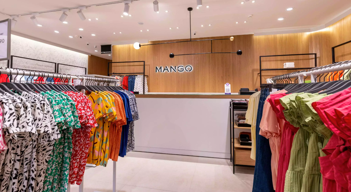 Mango: Προετοιμάζεται για την 40ή επέτειό της το 2024