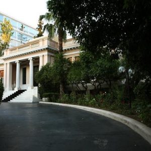 Μπορεί η Κοινοβουλευτική Ομάδα να «ρίξει» την κυβέρνηση Μητσοτάκη (και την παρέα του Μαξίμου);