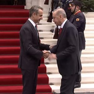 Επίσκεψη Ερντογάν: Live όλες οι εξελίξεις  – Οι συναντήσεις με Σακελλαροπούλου και Μητσοτάκη
