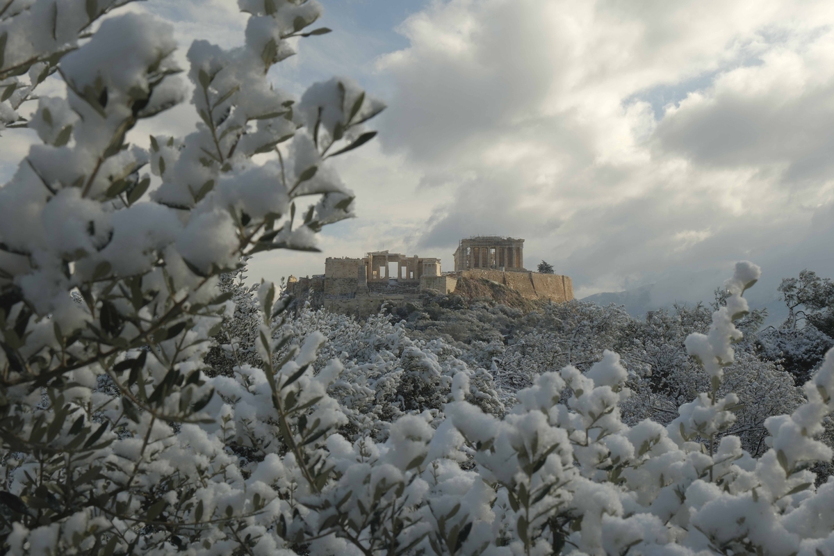 Καιρός: Κόντρα Μαρουσάκη – Καλλιάνου για χιόνια στην Αττική