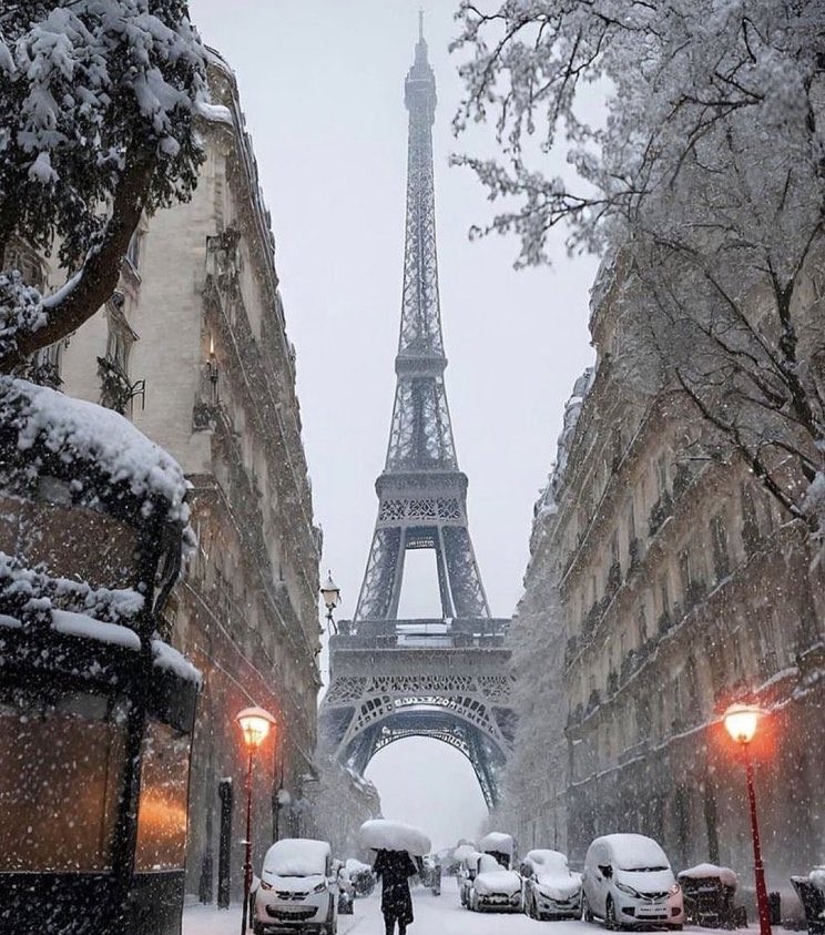 Παρίσι: Το χιόνι παραλύει τη γαλλική πρωτεύουσα