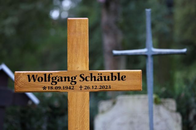 Βόλφγκανγκ Σόιμπλε: Κηδεύτηκε στο Όφενμπουργκ της Βάδης-Βυρτεμβέργης