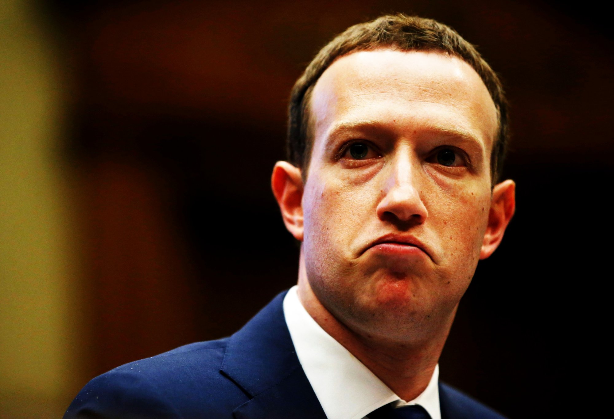 Μαρκ Ζάκερμπεργκ: «Κατεβάζει» την υπηρεσία Facebook News