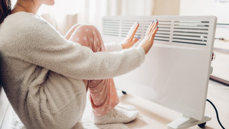 Επίδομα θέρμανσης με ρεύμα: Τι ισχύει και τι πρέπει να γνωρίζουν οι καταναλωτές
