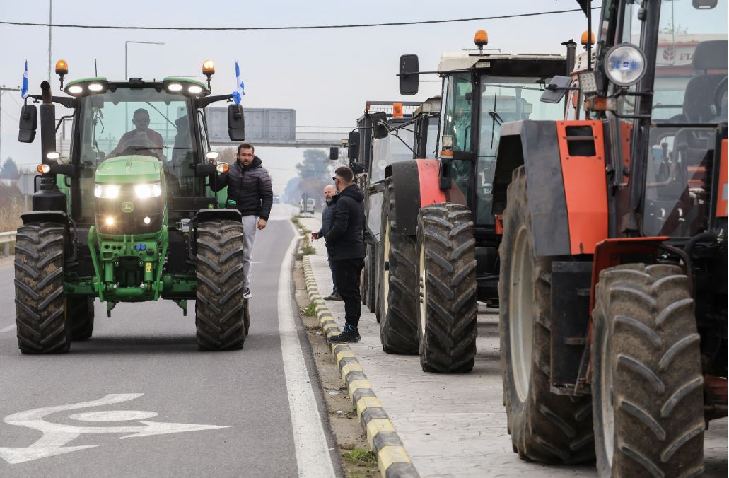 Αγρότες: Στους δρόμους σε Ελλάδα, Γαλλία, Βέλγιο και Γερμανία