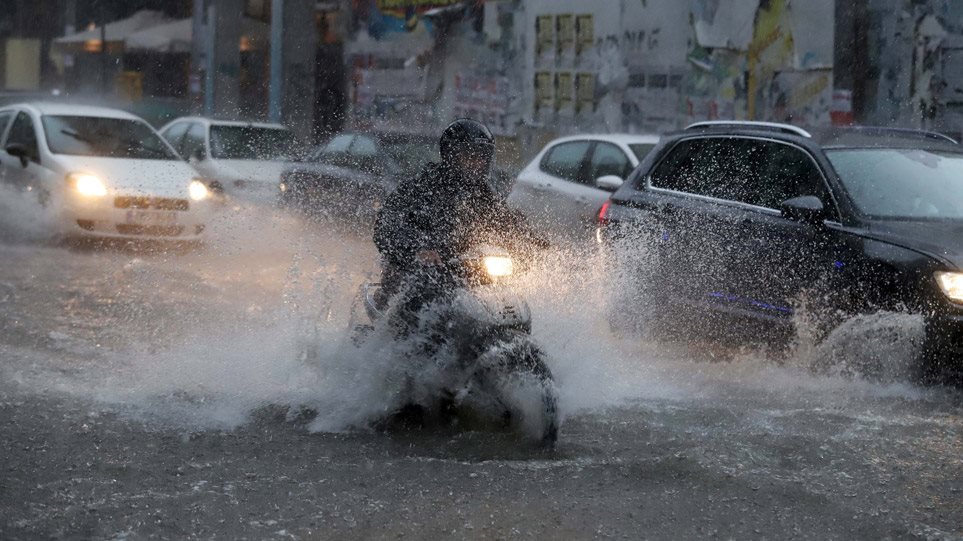 Καιρός: Πότε η κακοκαιρία θα χτυπήσει την Αττική – Οι 5 περιοχές που θέλουν μεγάλη προσοχή