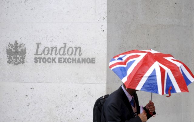 Βρετανία: Διολίσθησε στην ύφεση το 2023 – Στα τάρταρα η υπόσχεση του Σουνάκ