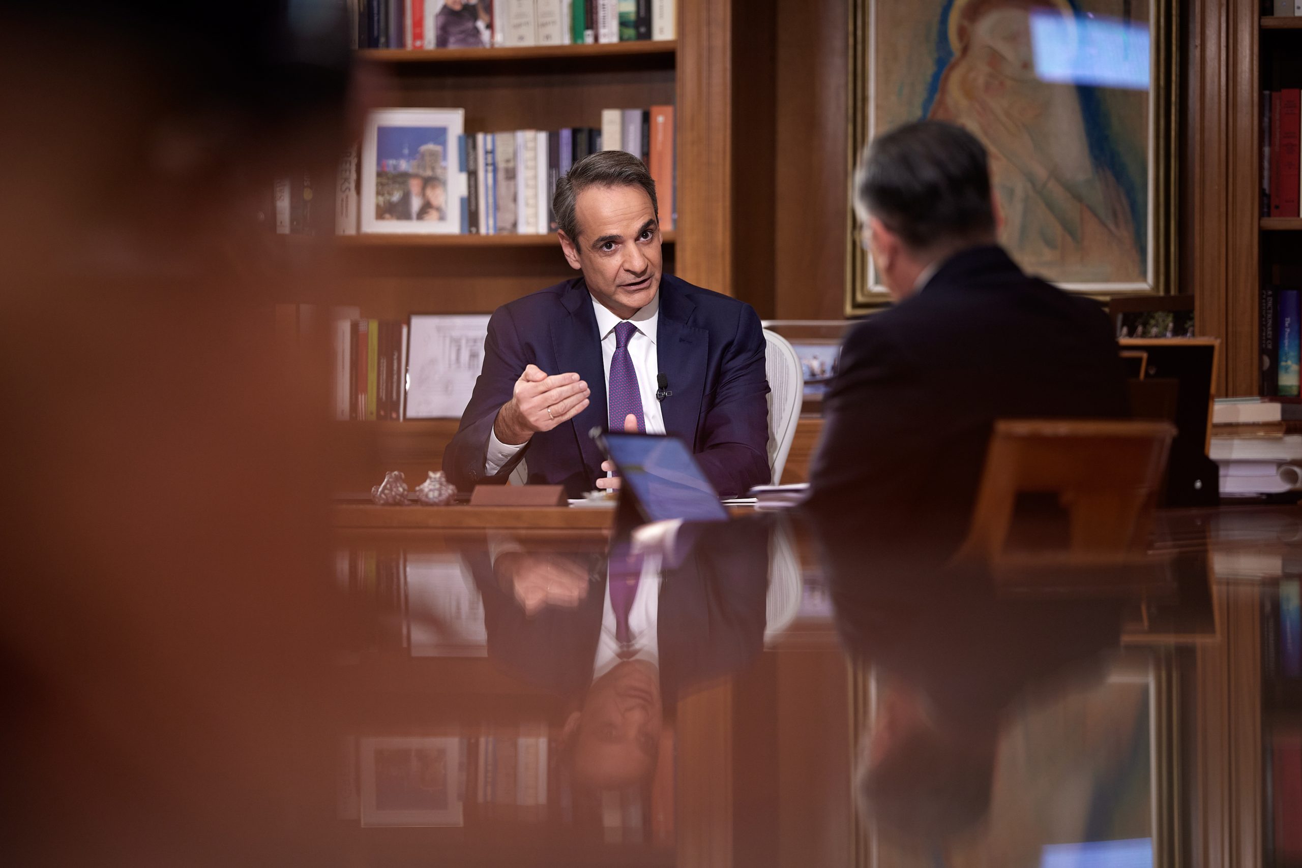 Greek PM Mitsotakis: We Intend to Table Draft Law to ‘Legislate Equality in Marriage’