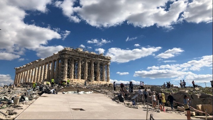 Ανοιξιάτικος ο καιρός και την Παρασκευή – Τσουχτερό κρύο και χιόνια από αύριο