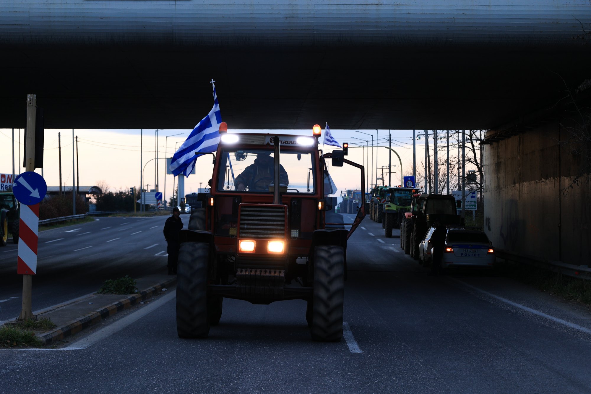 Αγροτικές κινητοποιήσεις: Παραμένει το ενδεχόμενο τα τρακτέρ να κατέβουν στην Αθήνα