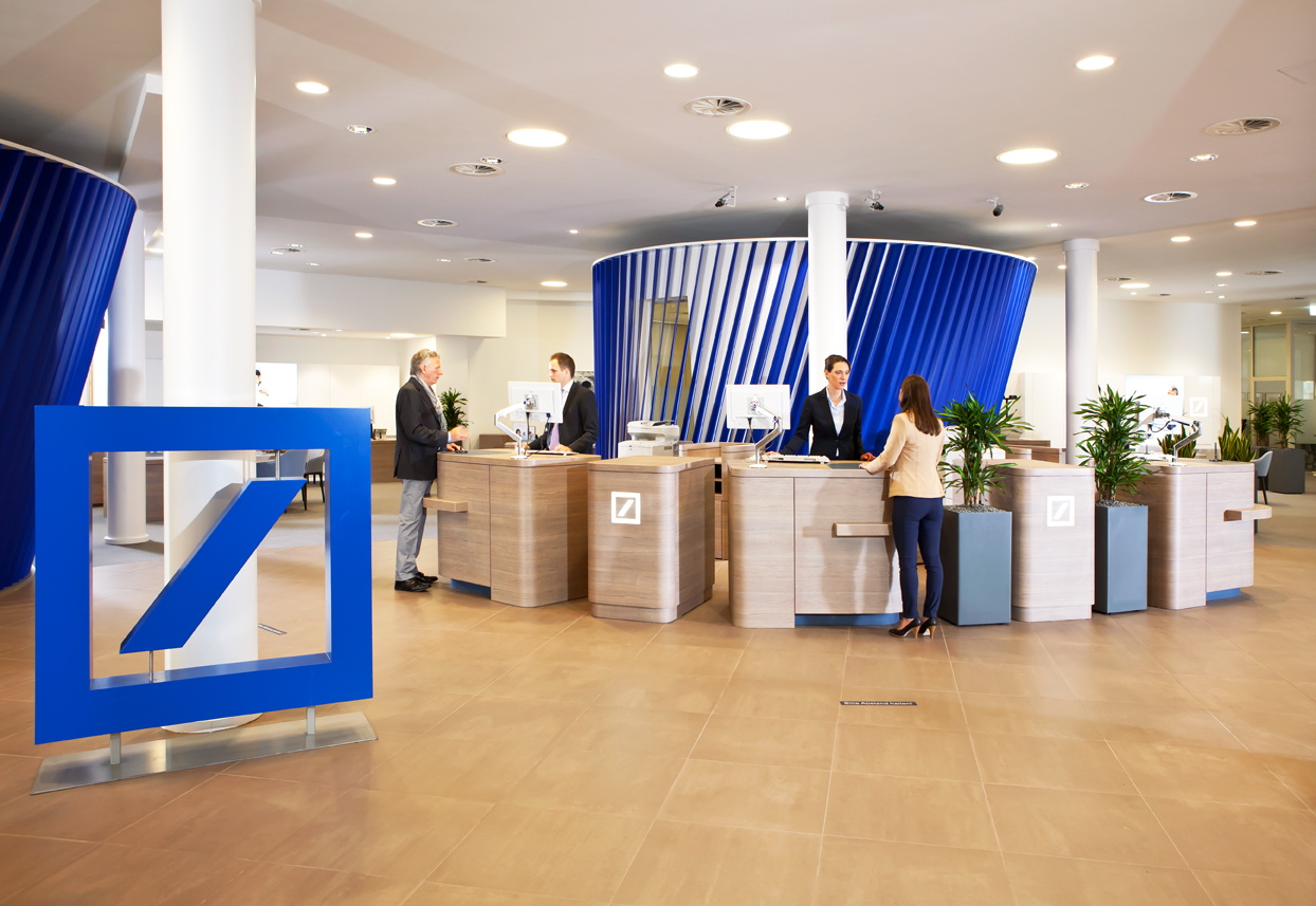 Deutsche Bank: Αντίθετοι στην υποχρεωτική επιστροφή στα γραφεία οι εργαζόμενοι
