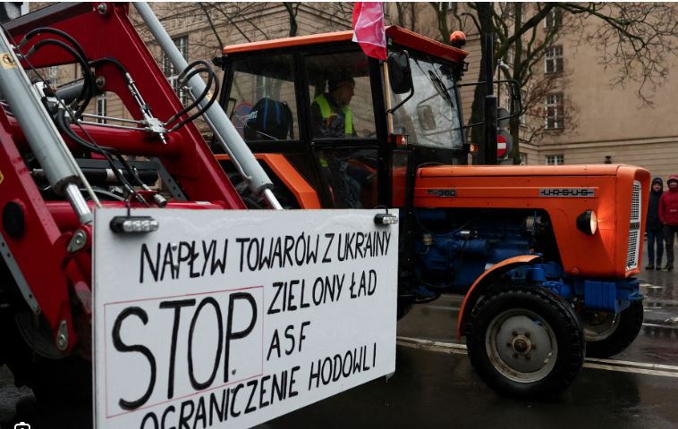 Πολωνία: Οι αγρότες θα αποκλείσουν τα σύνορα με την Ουκρανία