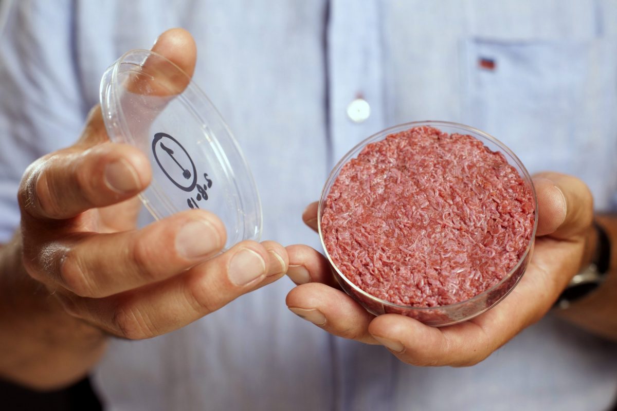 Τεχνολογία: Επικίνδυνο τρόφιμο ή η εφεύρεση του 21ου αιώνα; – Τι είναι τελικά το τεχνητό κρέας;