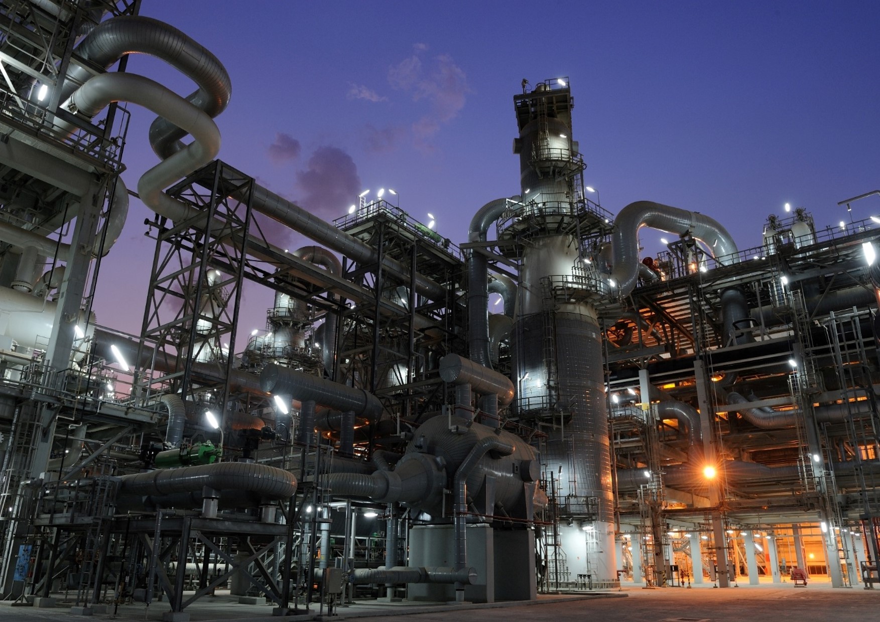 Κατάρ: Επιδιώκει μακροπρόθεσμες συμφωνίες για φυσικό αέριο