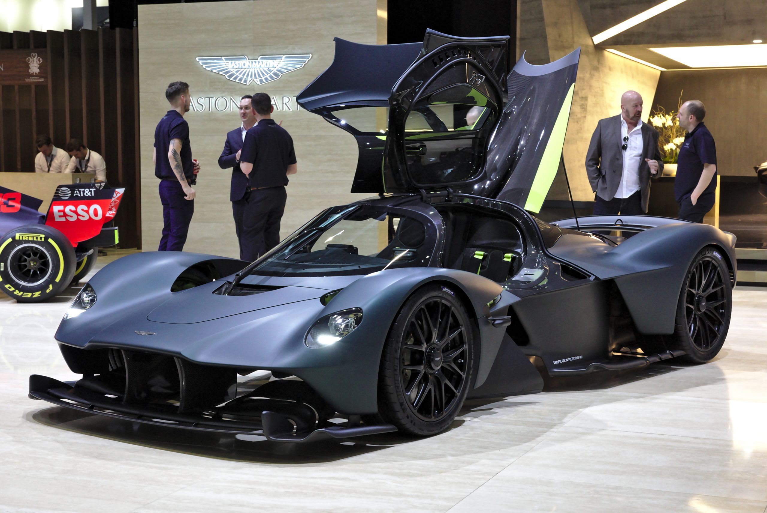 Aston Martin: Έως και 450.000 δολάρια το κόστος συντήρησης του supercar Valkyrie