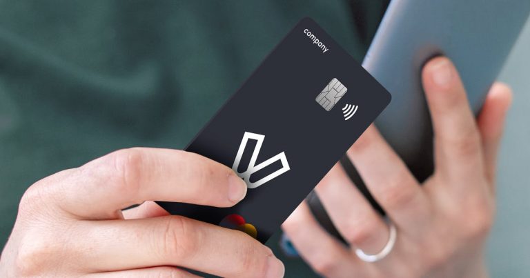 Viva Wallet: Εισήγηση Καρώνη για ΑΜΚ 400 εκατ. ευρώ