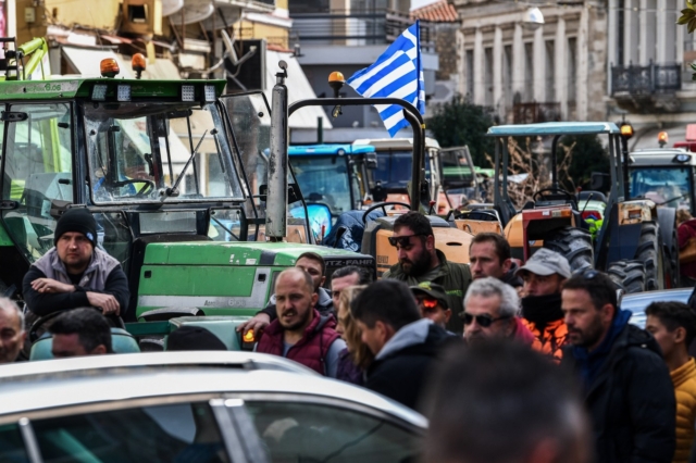 Αγρότες: Οι πρώτες αντιδράσεις δείχνουν ότι κάθε άλλο παρά ευχαριστημένοι είναι