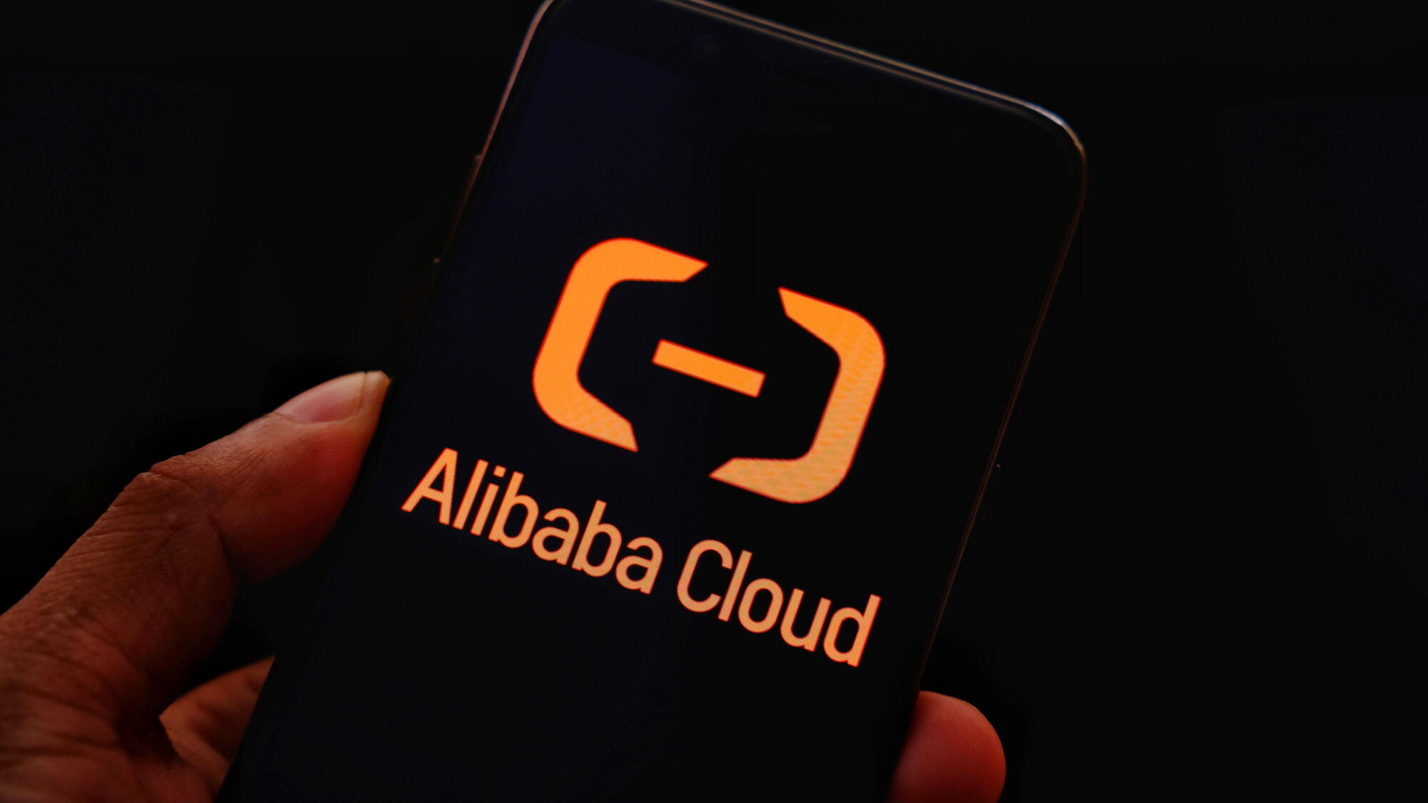 Alibaba: Πού στοχεύει με την κατακόρυφη μείωση τιμών για υπηρεσίες cloud
