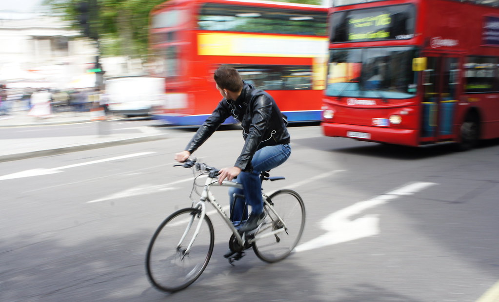 Λονδίνο: Αυξάνονται οι ποδηλατόδρομοι