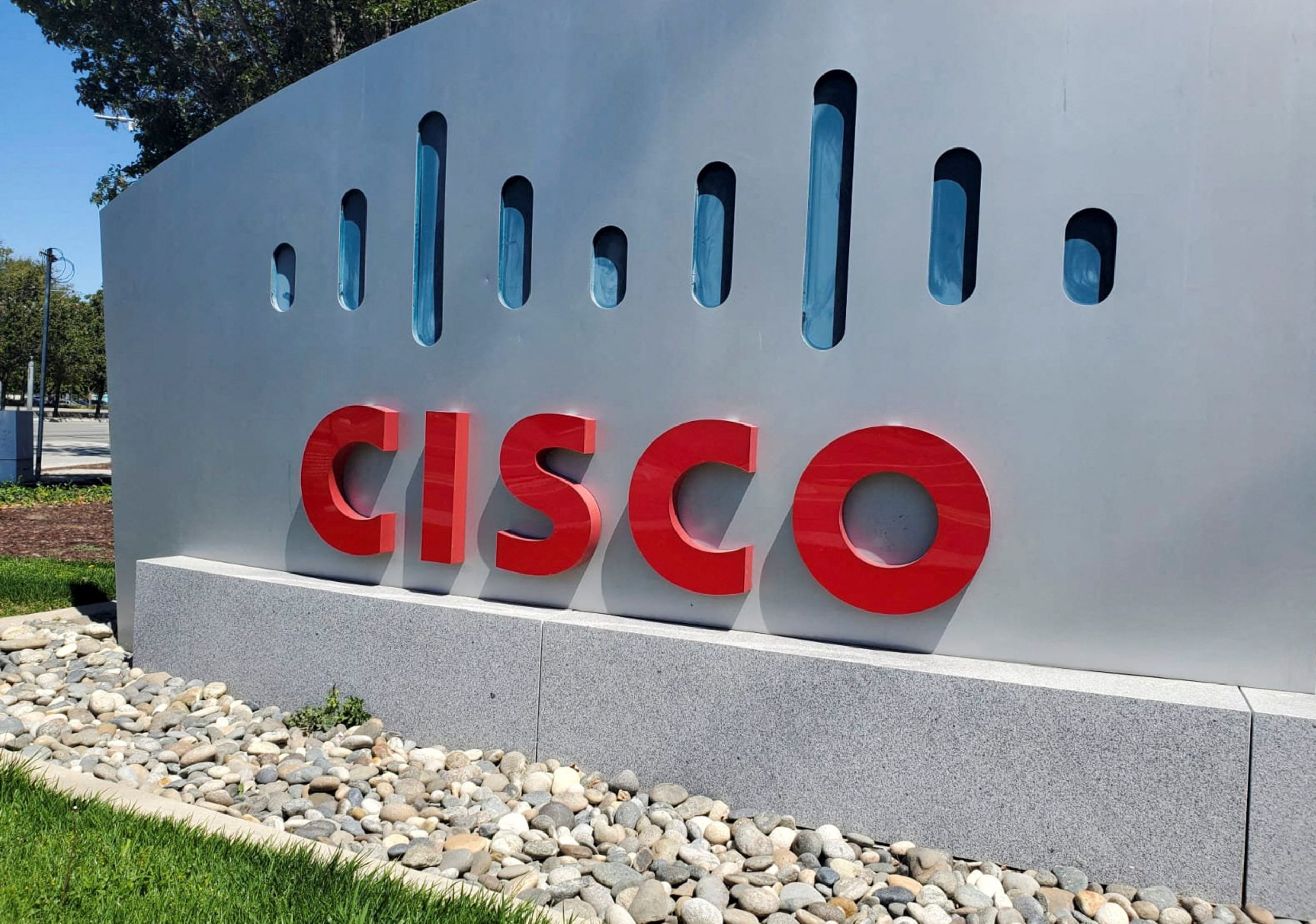 Cisco: Ετοιμάζει χιλιάδες απολύσεις μαζί με τη στροφή σε τομείς υψηλής ανάπτυξης