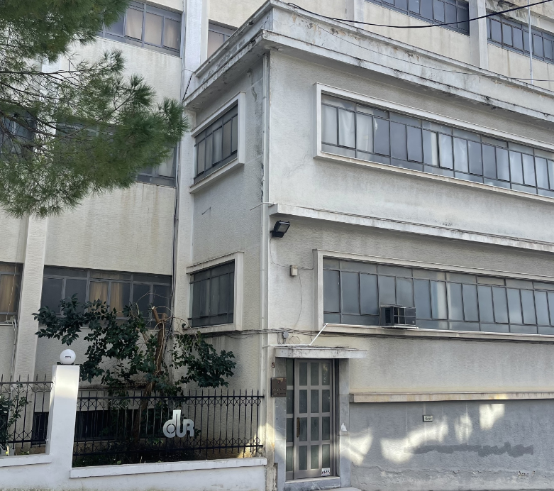 Πλειστηριασμοί: Στο σφυρί και επισήμως το κτίριο της Dur στην Πάτρα