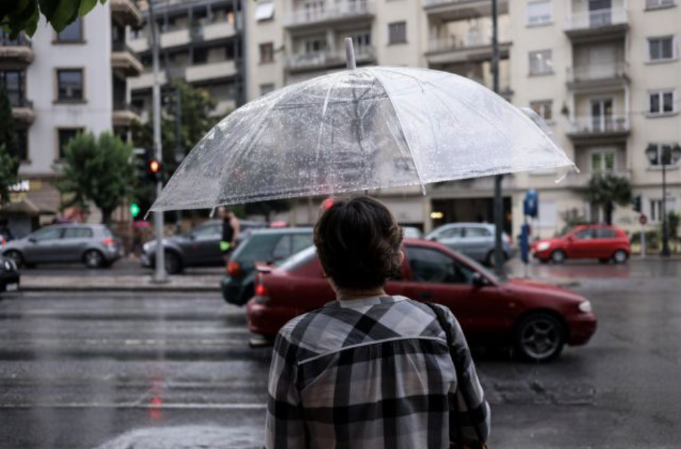 Καιρός: Νεφώσεις με βροχές κατά τόπους – Μικρή πτώση θερμοκρασίας