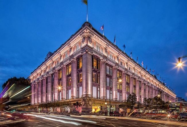 Selfridges: Τα βαριά ονόματα που διεκδικούν το μερίδιο της χρεοκοπημένης Signa