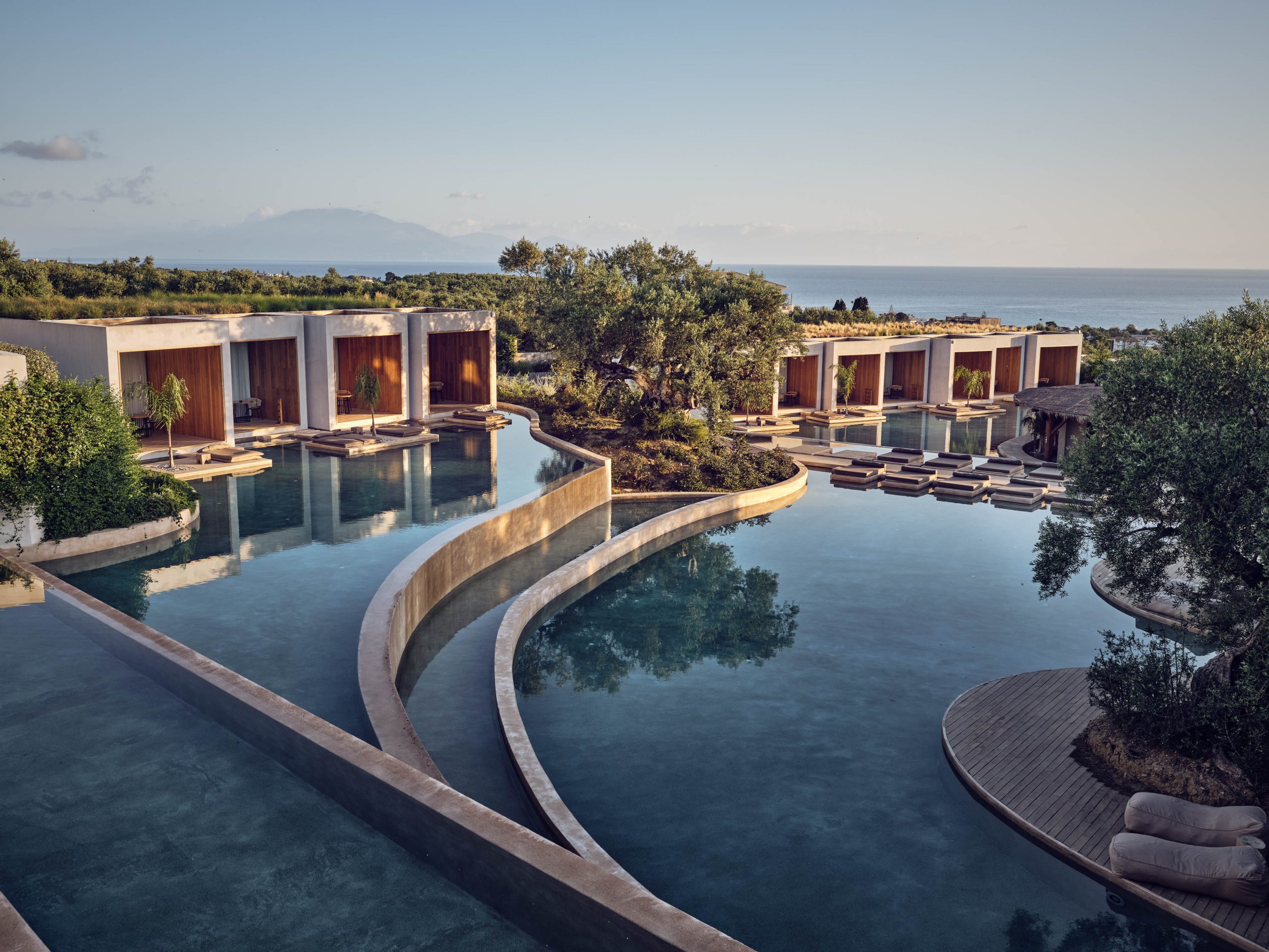 Xenos Hotels & Resorts: Συνεργασία με την SWOT Hospitality