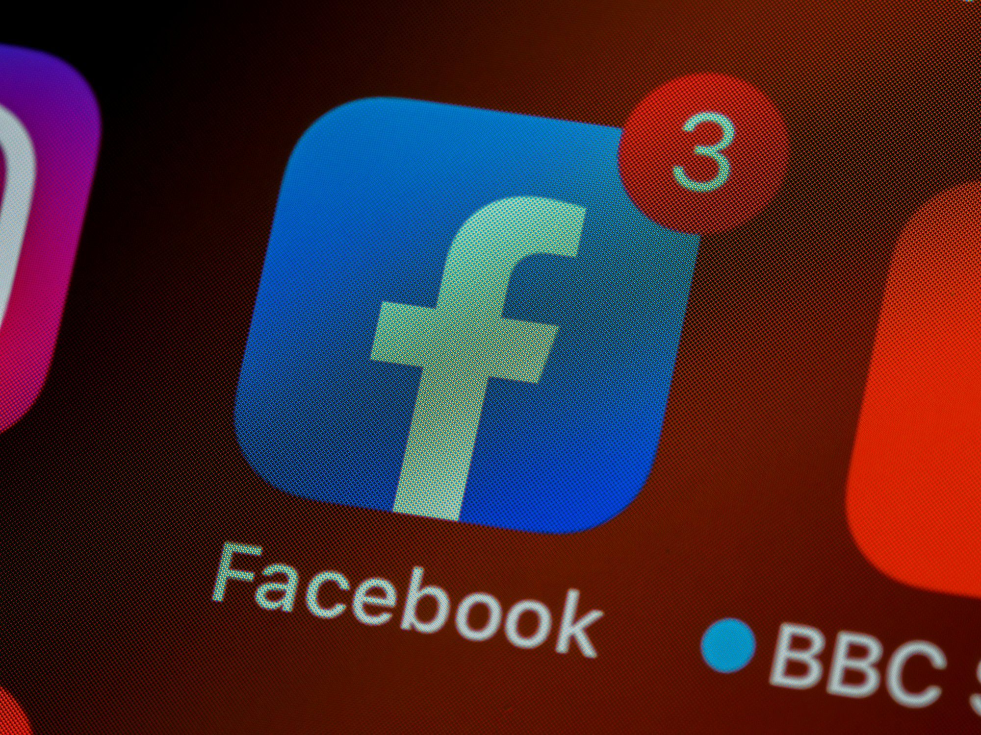Facebook: Ποια λειτουργία από τα παλιά «επαναφέρει»