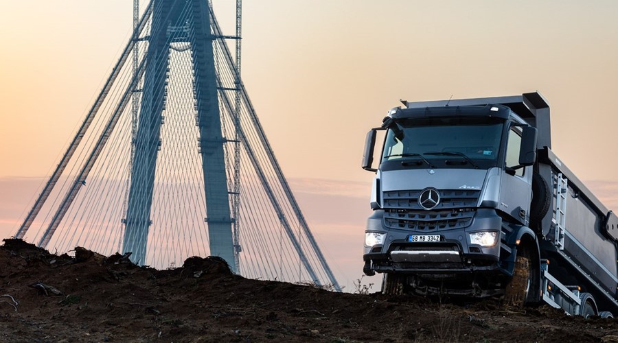 Daimler Truck: Αλμα ρεκόρ σε κέρδη και μετοχή