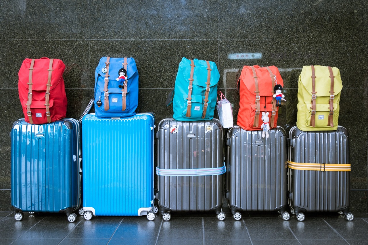 Αεροπορικά ταξίδια: Γιατί οι αεροπορικές εταιρείες «έβαλαν στο μάτι» τις αποσκευές