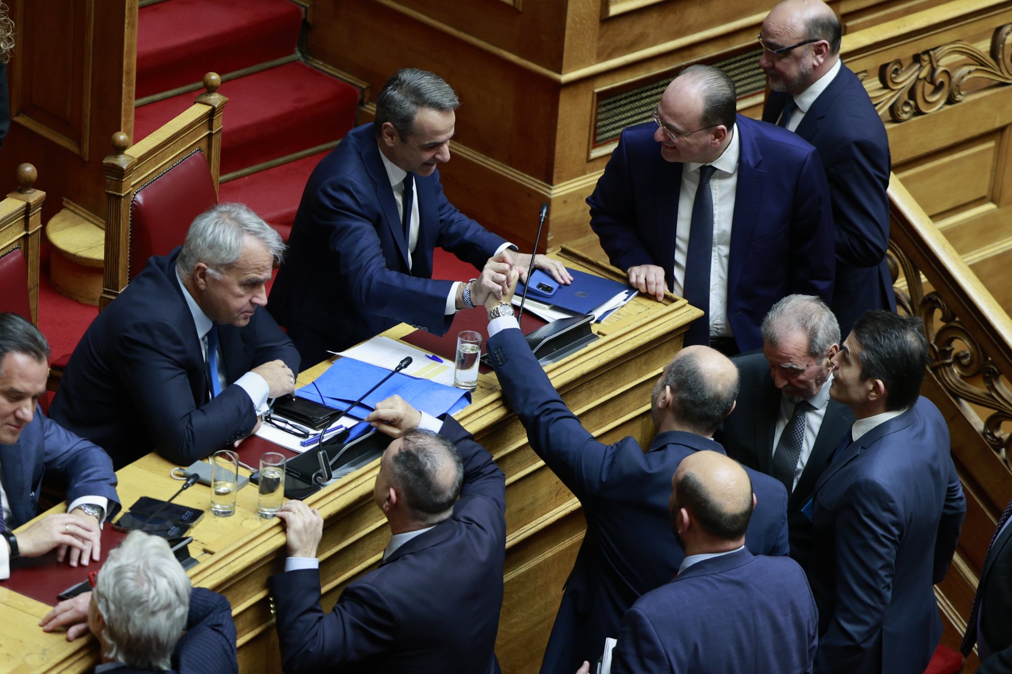 Βουλή: Ολοκληρώθηκε η ψηφοφορία επί της πρότασης δυσπιστίας – Πύρρειος νίκη για την κυβέρνηση