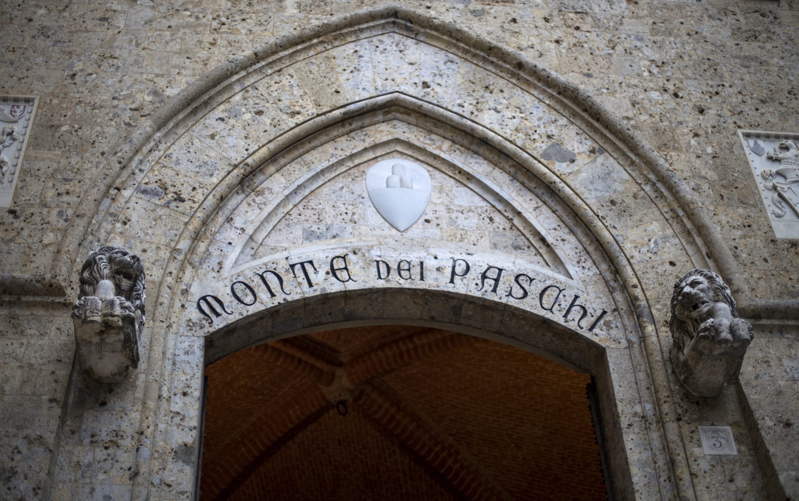 Monte Paschi: H Ιταλία πουλάει το 12,5% των μετοχών της για 650 εκατ. ευρώ