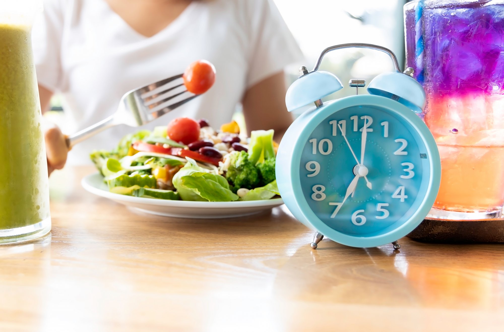 Διαλειμματική νηστεία: Οι κίνδυνοι των 8 ωρών διατροφής – Αποκαλυπτική έρευνα