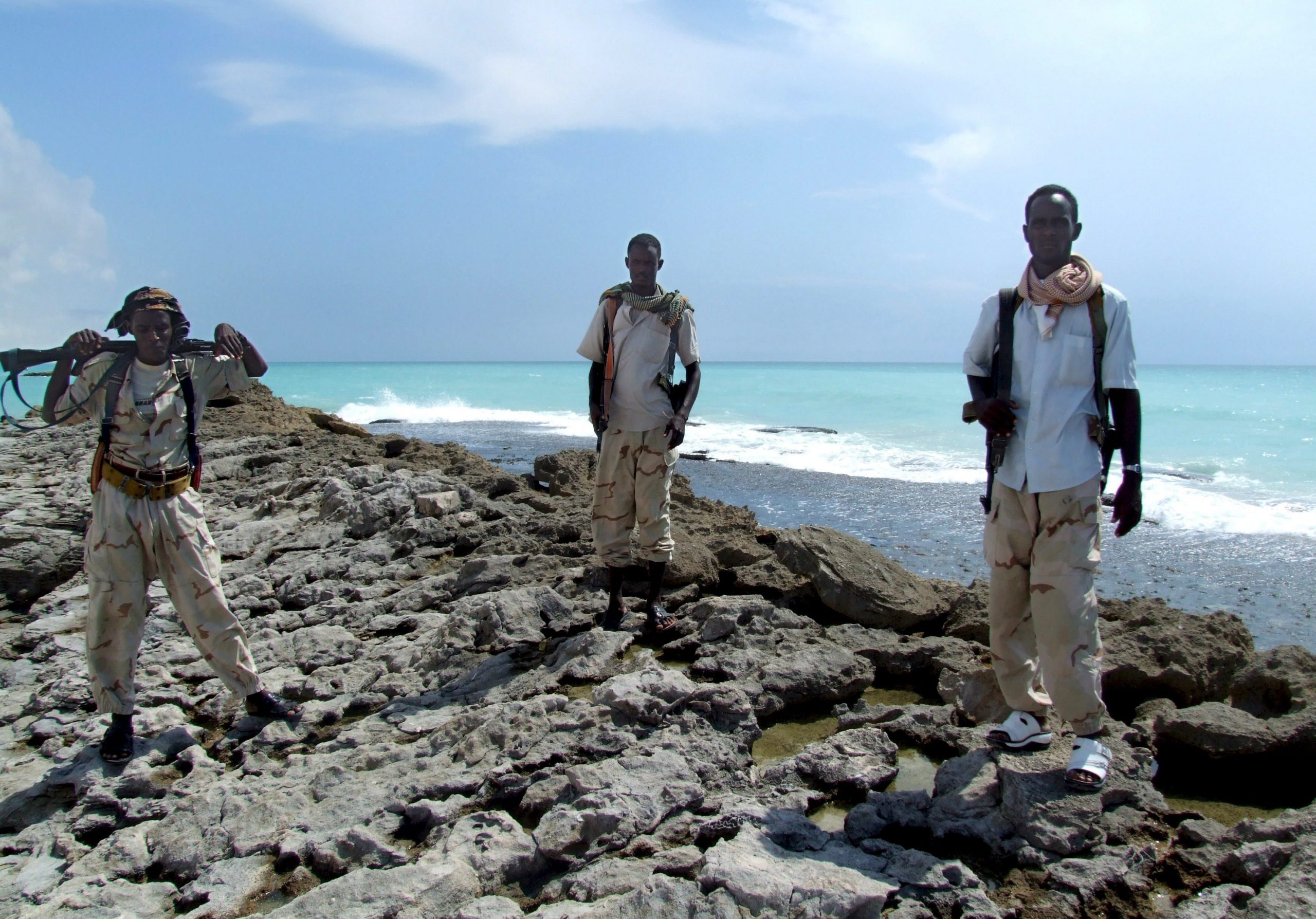 Ναυτιλία: Στο προσκήνιο και οι Σομαλοί πειρατές