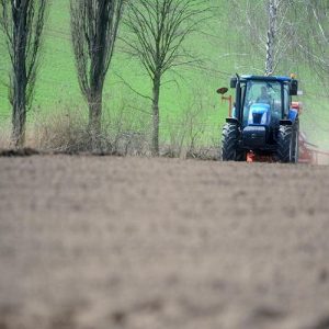 ΥπΑΑΤ: Συνεχίζονται οι επενδύσεις για την προστασία καλλιεργειών