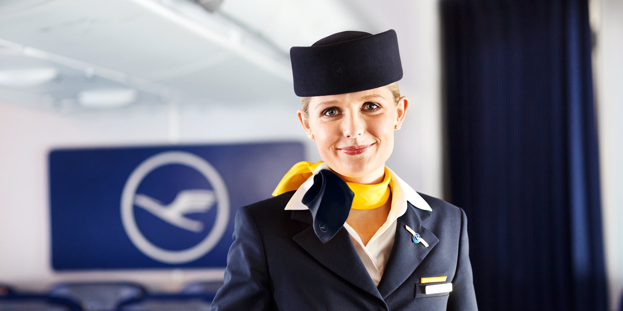 Lufthansa: Οι αεροσυνοδοί της εταιρείας κέρδισαν αυξήσεις με το σπαθί τους