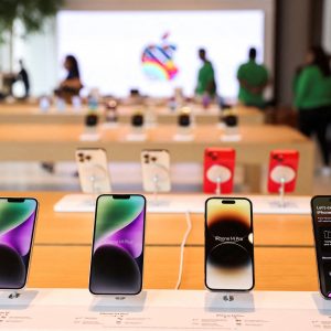 Counterpoint: Πλήγμα σε Apple και Samsung από τους δασμούς Τραμπ