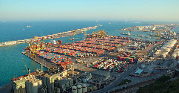 Λιμάνια: Η Μεσόγειος προειδοποιεί για συμφόρηση στις αποθήκες containers