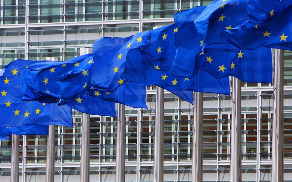 ΕΕ: Είναι οικονομικός γίγαντας, αλλά πολιτικός νάνος;