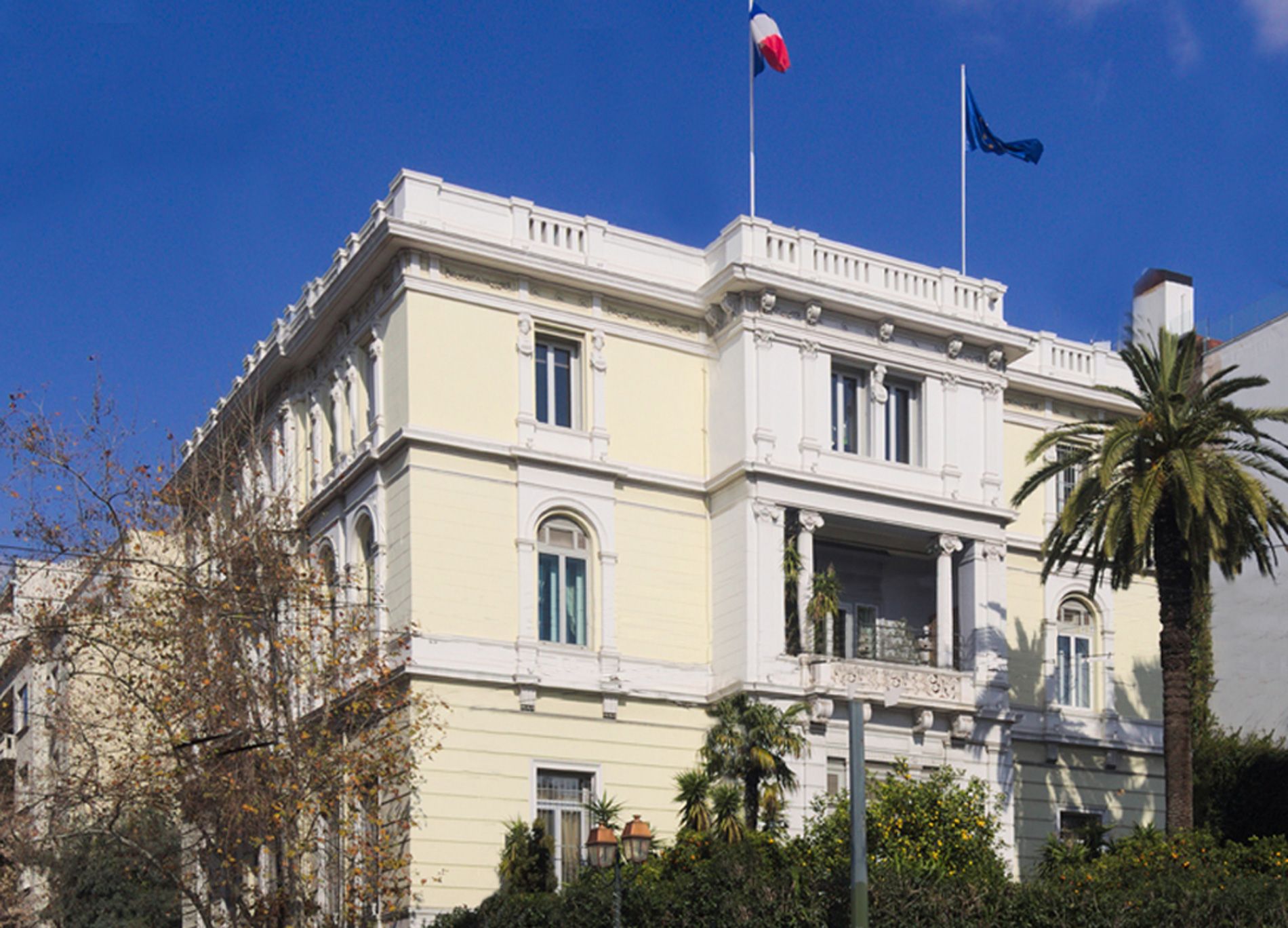 ΕΚΤΕΡ: Υπέγραψε σύμβαση με τη γαλλική πρεσβεία
