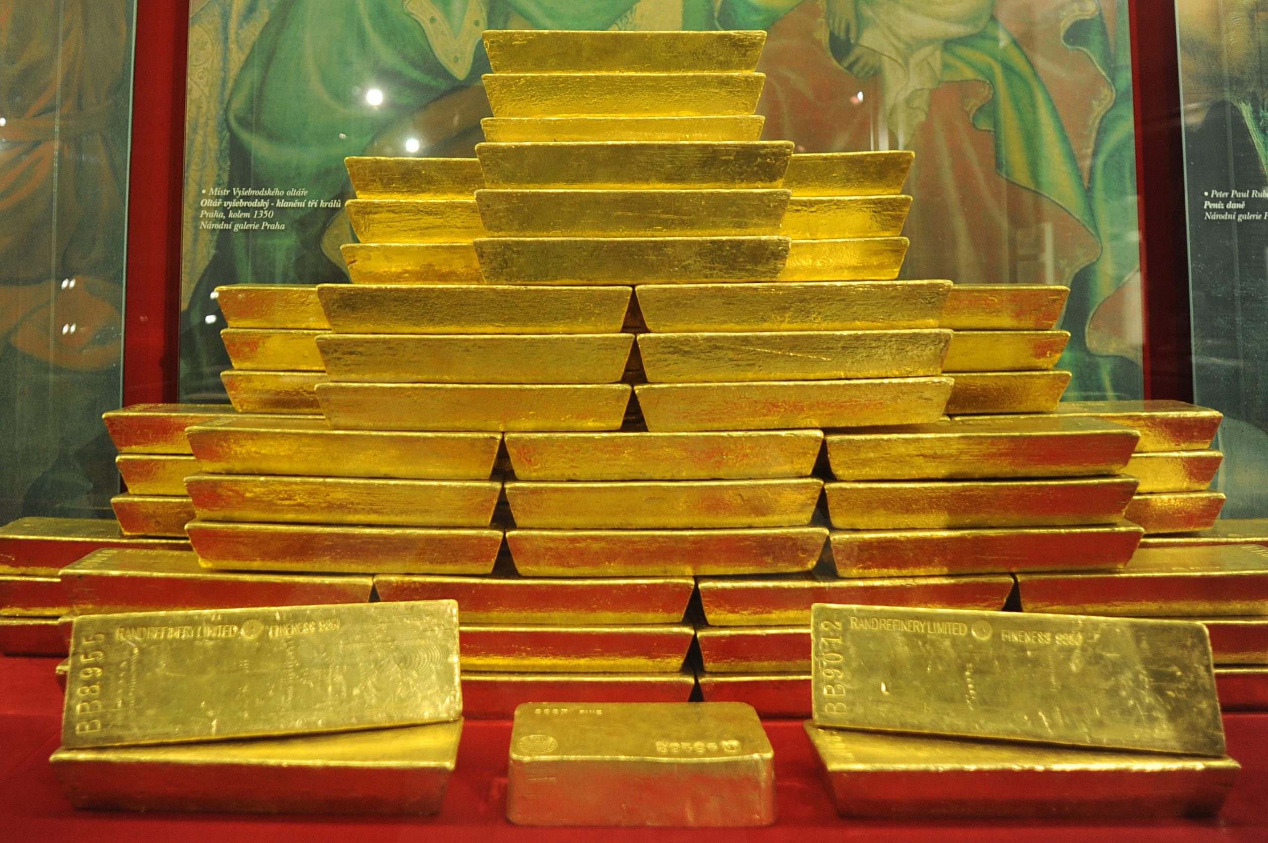 Χρυσός: Ράλι προς τα 2.600 δολάρια – Τι προβλέπει έμπειρος αναλυτής