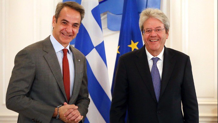 Greek PM Mitsotakis Meets with Economy Commissioner Gentiloni in Athens