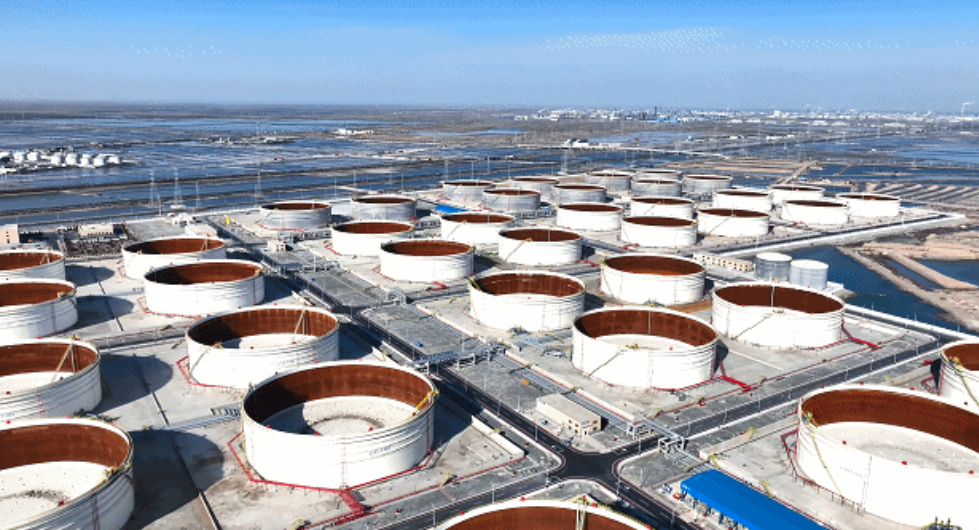 Πετρέλαιο: Η Κίνα στοκάρει ρωσικό ESPO