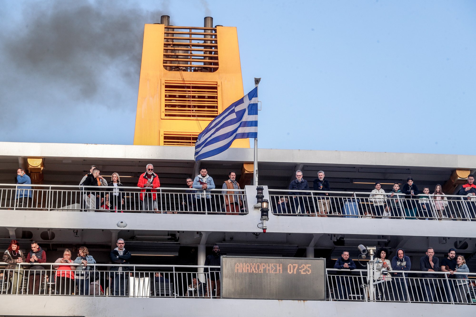 Πάσχα: Η μεγαλύτερη έξοδος των τελευταίων ετών – Αναχωρούν οι τελευταίοι εκδρομείς