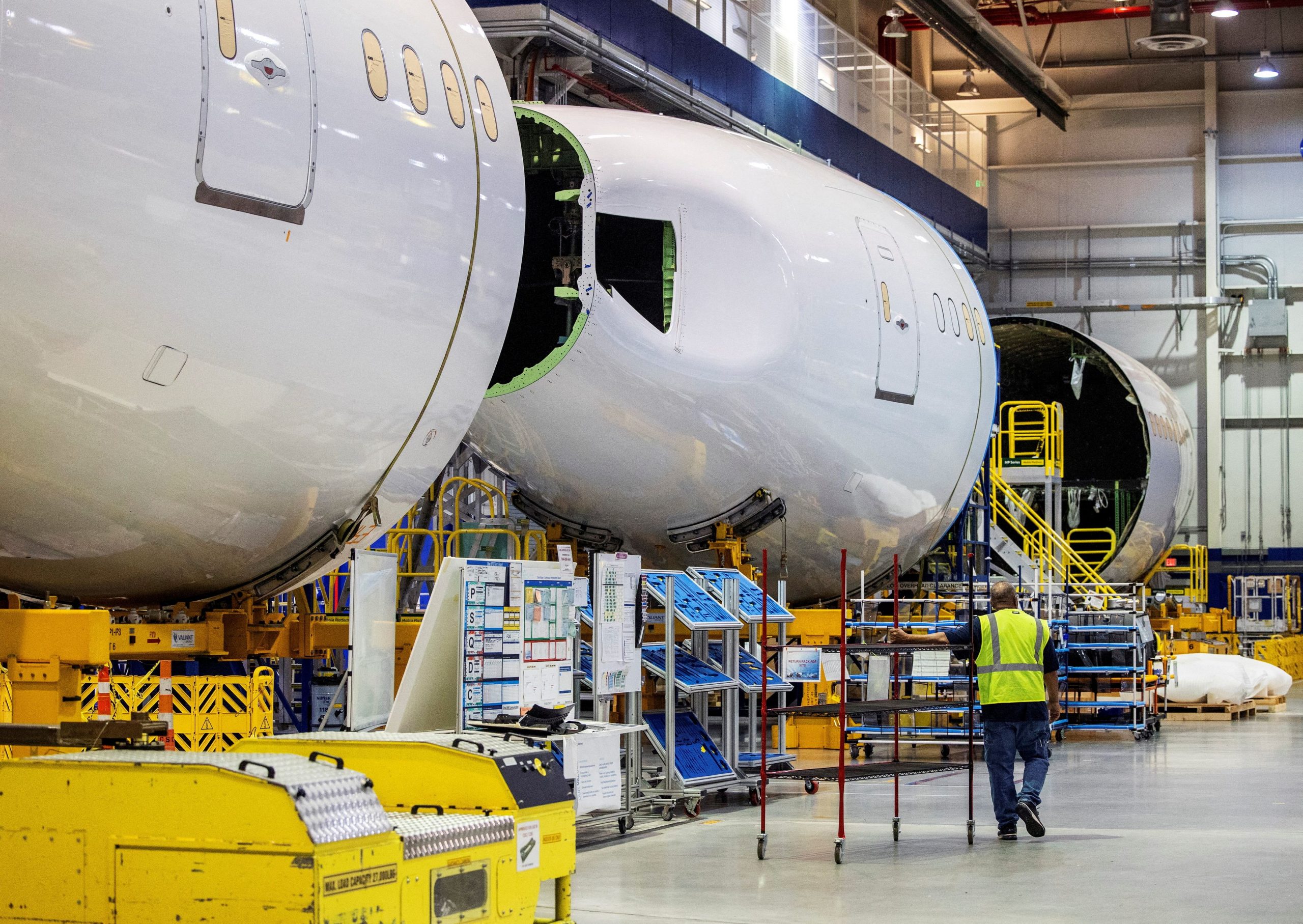 Boeing: Προβληματικές επιθεωρήσεις στα 787 Dreamliner – Νέες έρευνες σε βάρος της εταιρείας