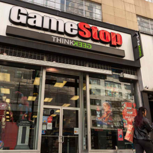 GameStop: Εξετάζει να αποσύρει την προσφορά για το eBay