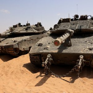 Τραμπ: Επιδιώκει την έγκριση του Κογκρέσου για την πώληση όπλων αξίας 6,4 δισ. δολαρίων στο Ισραήλ