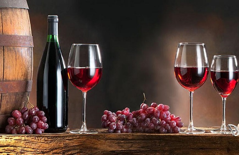 Κρασί: Ο πόλεμος εκτοξεύει τα logistics σε στεριά και θάλασσα