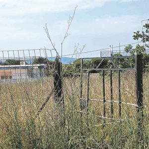 Ακαθάριστα οικόπεδα: Ξεκίνησαν οι έλεγχοι και τα πρόστιμα